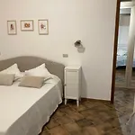 En-suite Triple Room-giardino A Mare