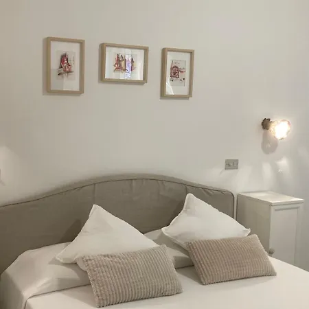 En-suite Double Room-giardino A Mare 多纳卢卡他