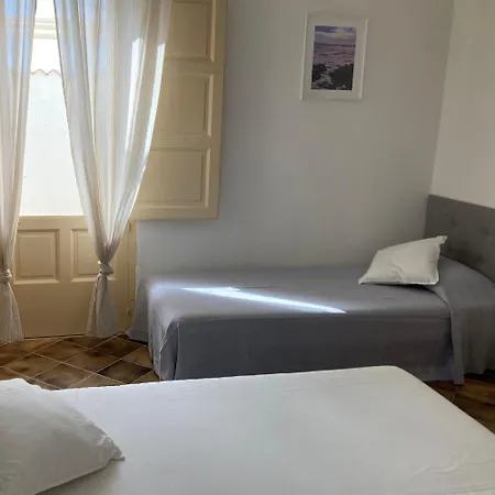 En-suite Triple Room-giardino A Mare