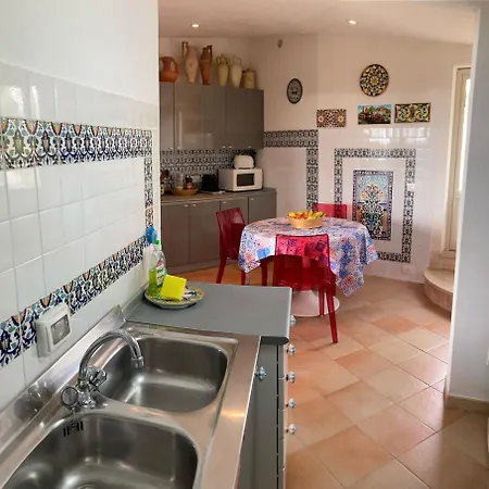 En-suite Double Room-giardino A Mare 招待所 多纳卢卡他