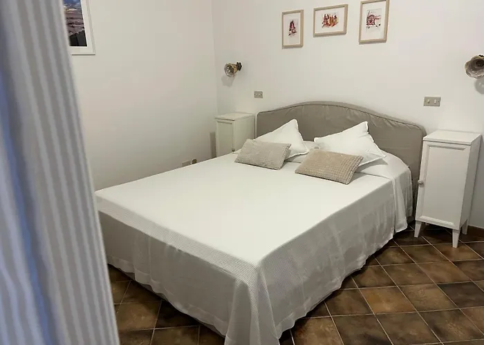 En-suite Double Room-giardino A Mare 3* Donnalucata (Sicily)